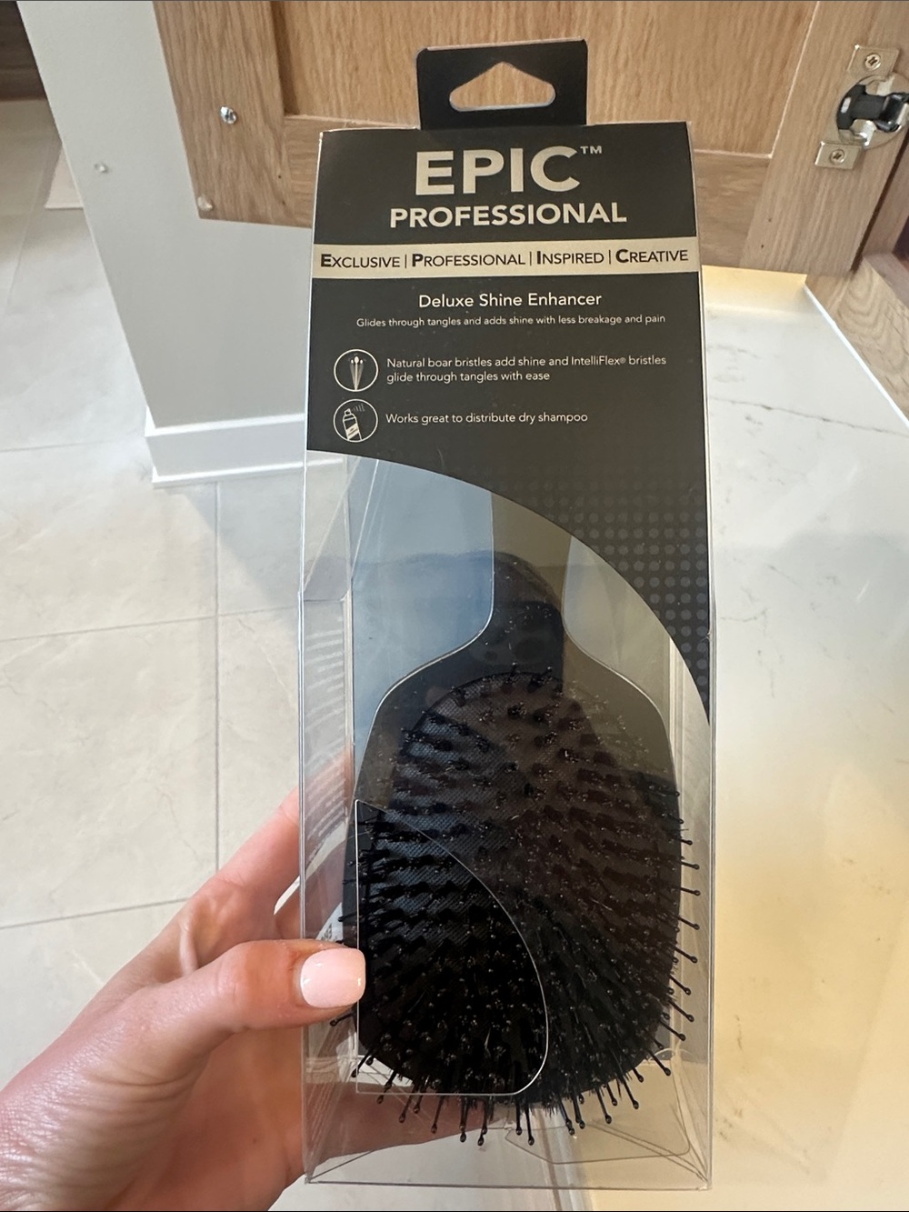 Deluxe Shine Enhancer Hair Brush - Black